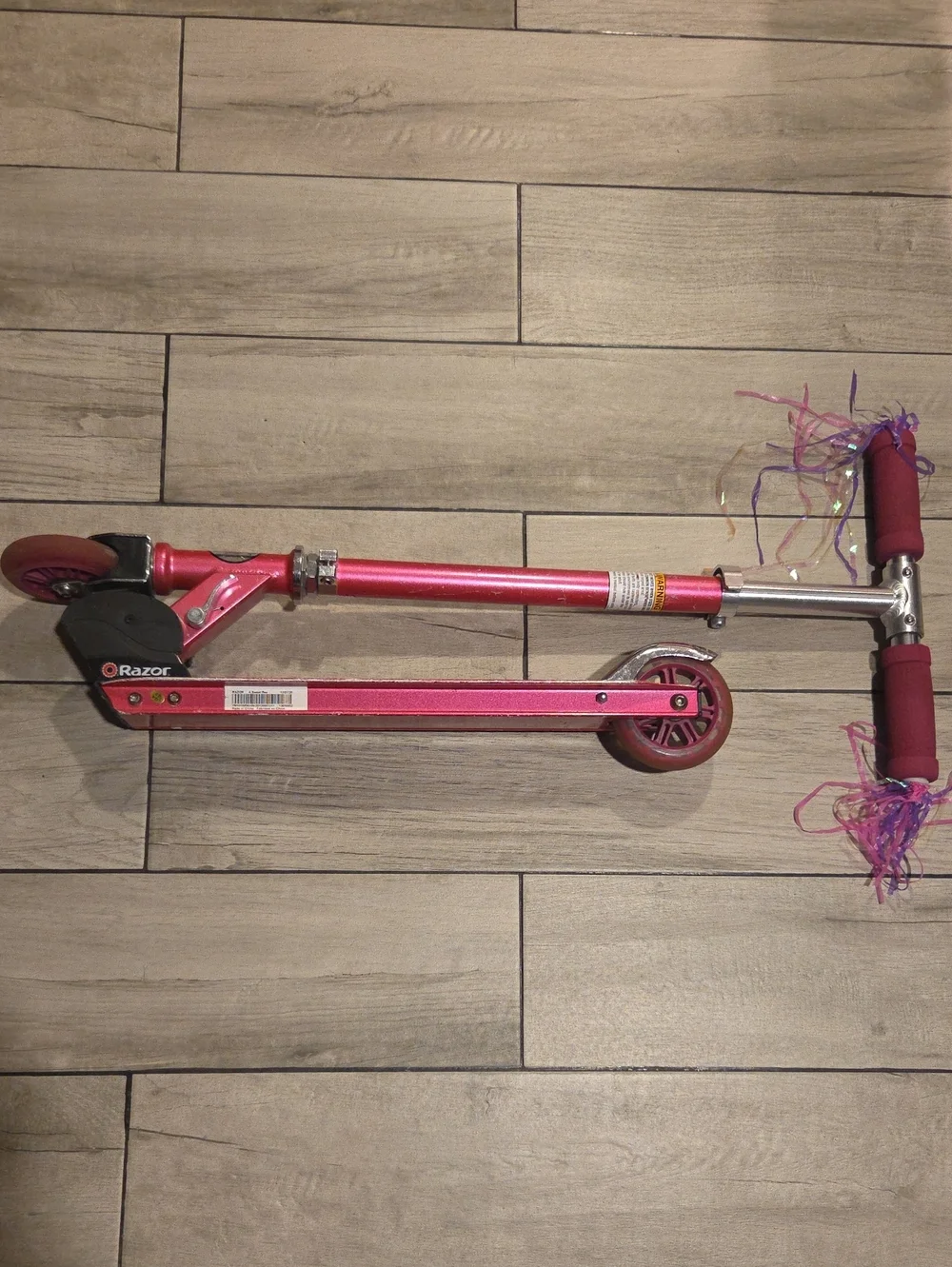 Razor Pink Folding Kick Scooter with Purple Streamers